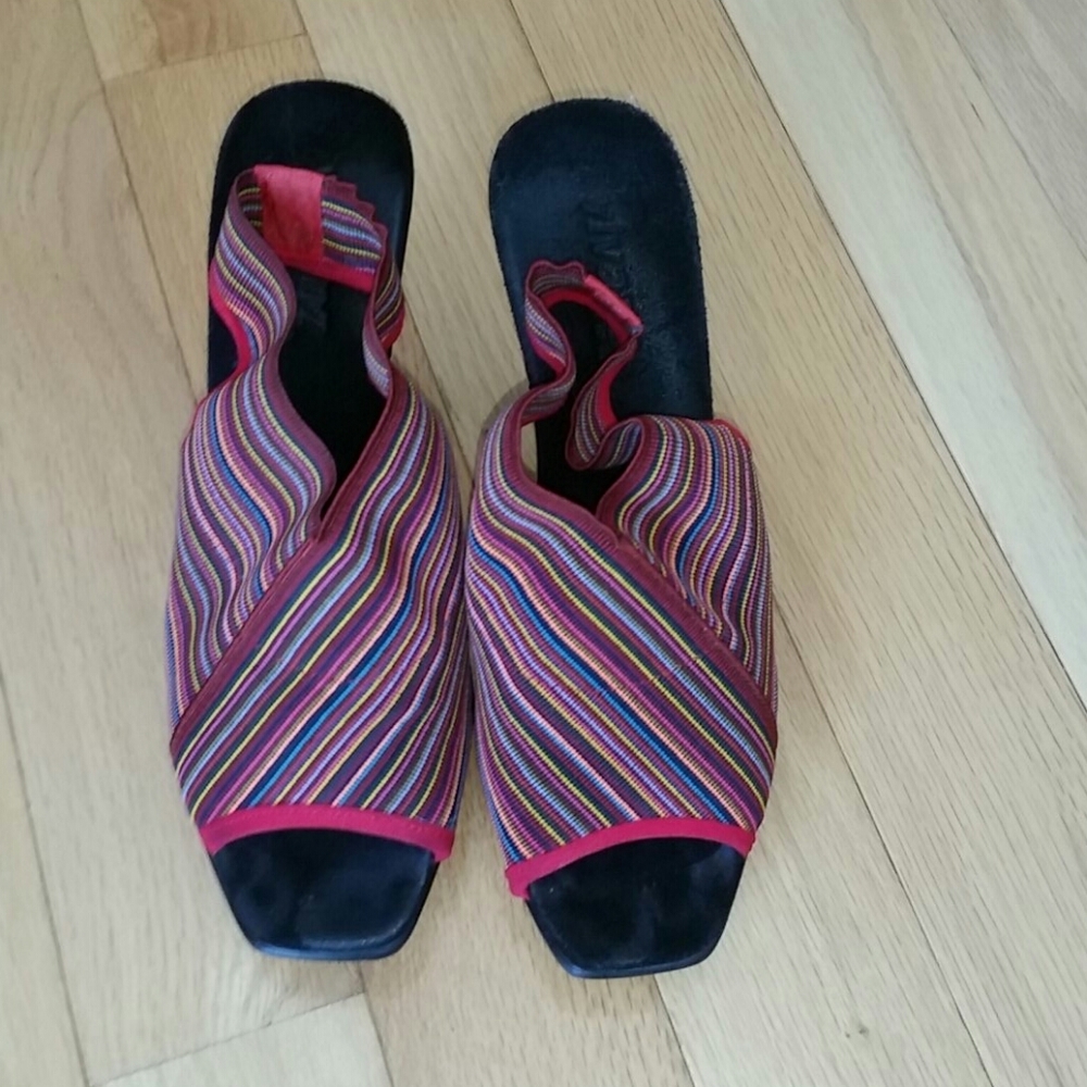 Vivanz comfort sandals, stretch rainbow